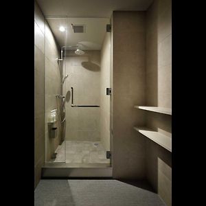 Capsule Room Male Non-Smoking